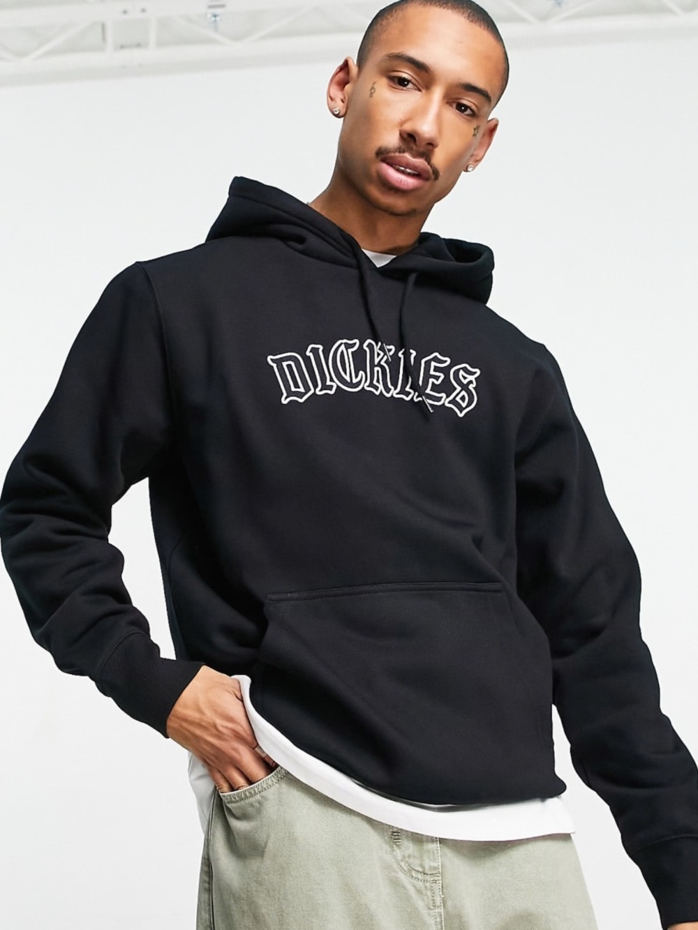 NEW CONDITION! DICKIES SPRING UNION HOODIE. Size Loose Fit Small